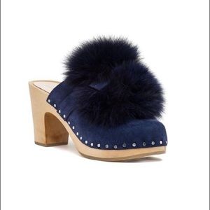 Never worn Loefller Randall clogs Dyed fox fur Pom